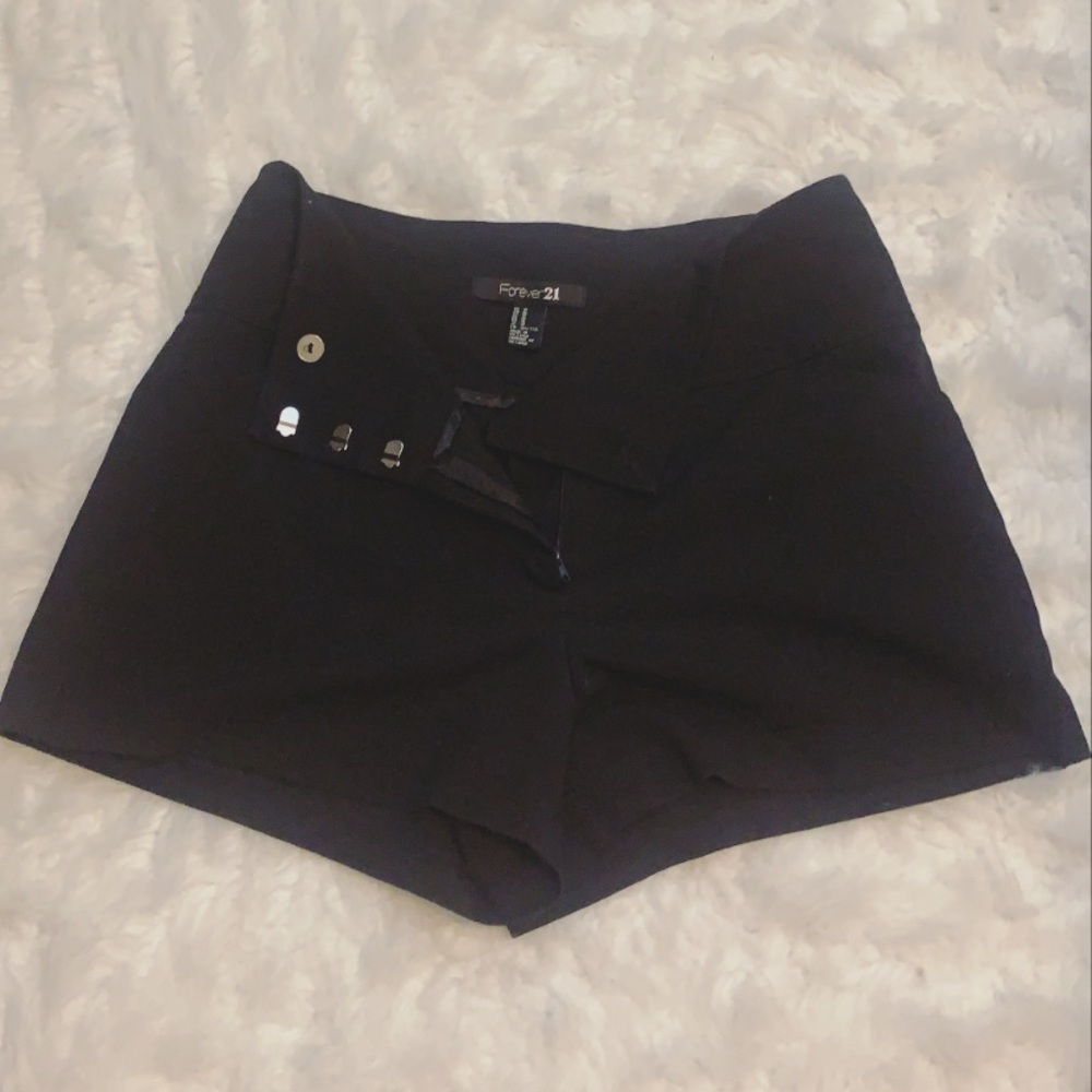 Black high waisted dress shorts w/3 tab closure